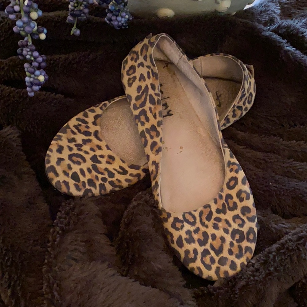 💖🥰 very much loved leopards flats
